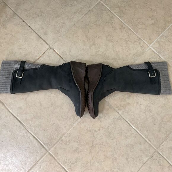 Ugg Skyfall Boots Women's Size 6 black gray leather wool  /sock Buckle wedge - Picture 10 of 13